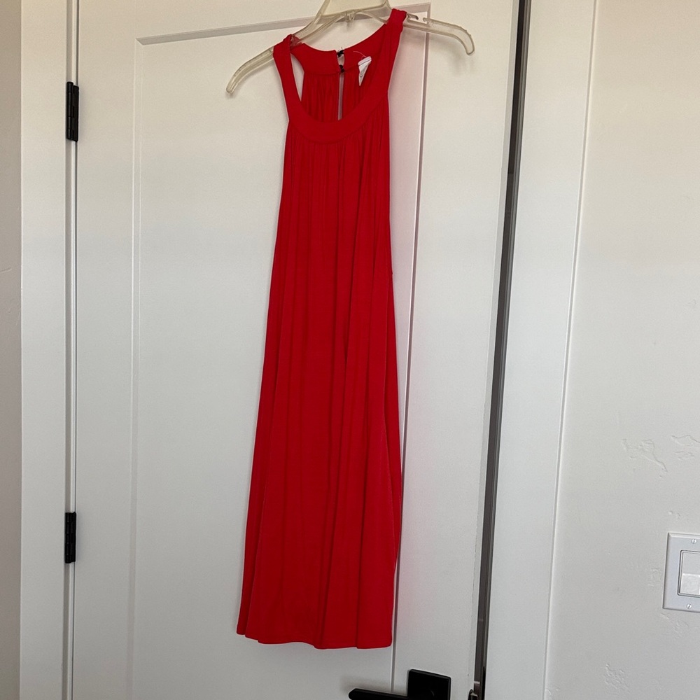 Chic Scarlet Midi Dress